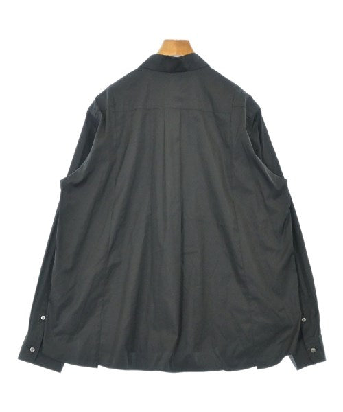 sacai เสื้อลำลอง