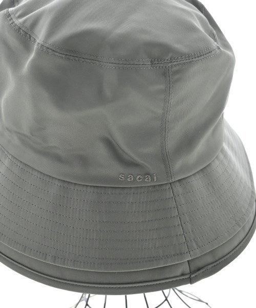 sacai หมวก