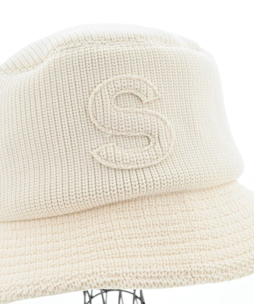 sacai หมวก