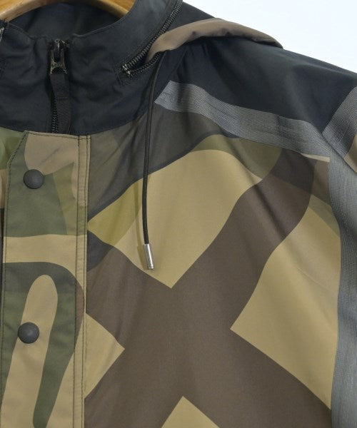 sacai เสื้อพาร์กาภูเขา