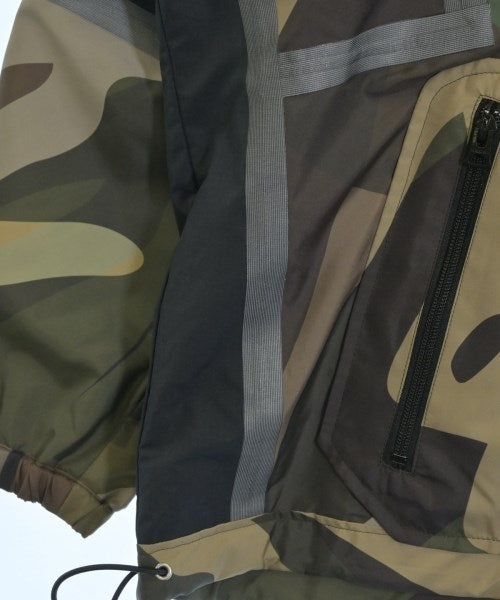 sacai เสื้อพาร์กาภูเขา