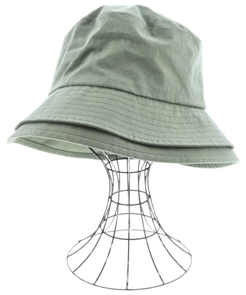 sacai หมวก