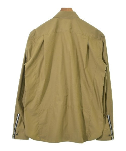 sacai เสื้อลำลอง