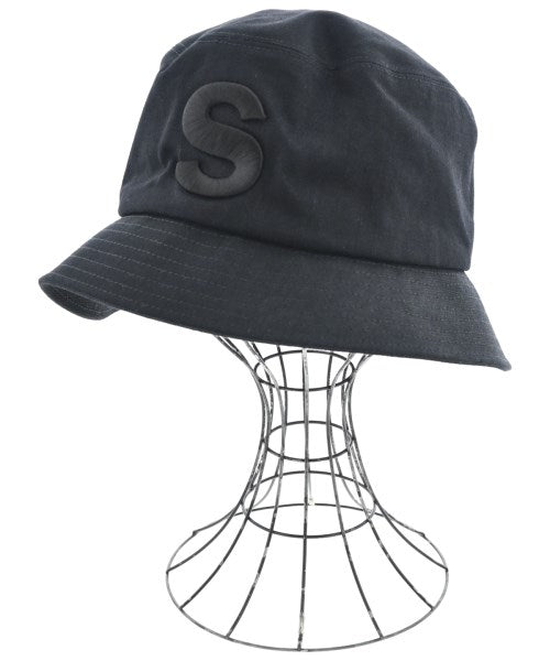 sacai หมวก