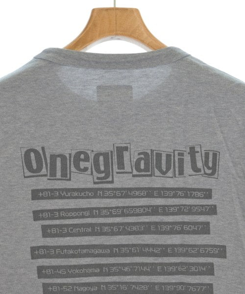 one gravity เสื้อยืด/เสื้อท็อปส์