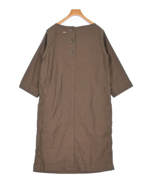 MHL. ชุดเดรส