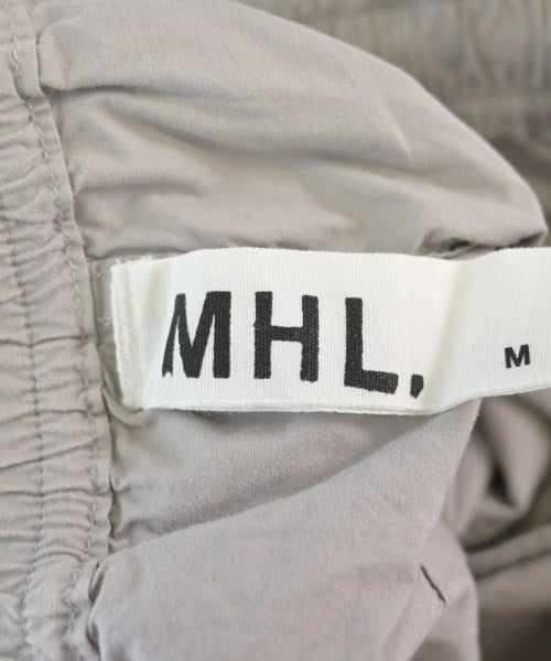 MHL. กางเกงขาสั้น