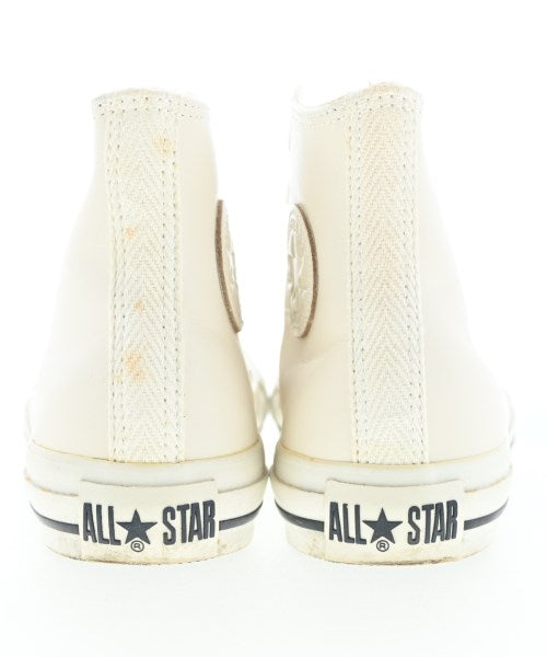 MHL. รองเท้าผ้าใบ