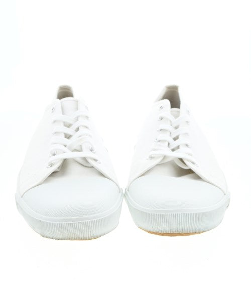 MHL. รองเท้าผ้าใบ