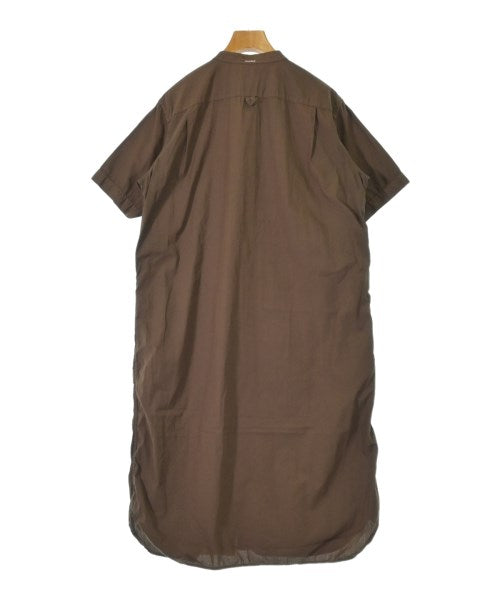 MHL. เดรสที่เป็นเสื้อเชิ้ตตัวยาว