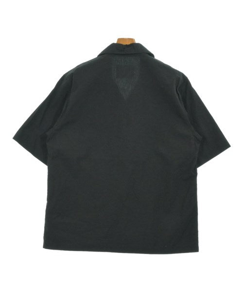 MHL. เสื้อลำลอง