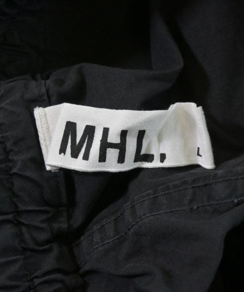 MHL. กางเกงขาสั้น