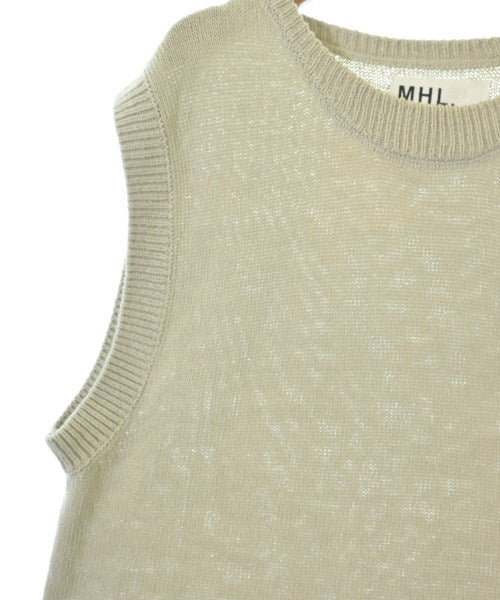 MHL. เสื้อแขนกุด