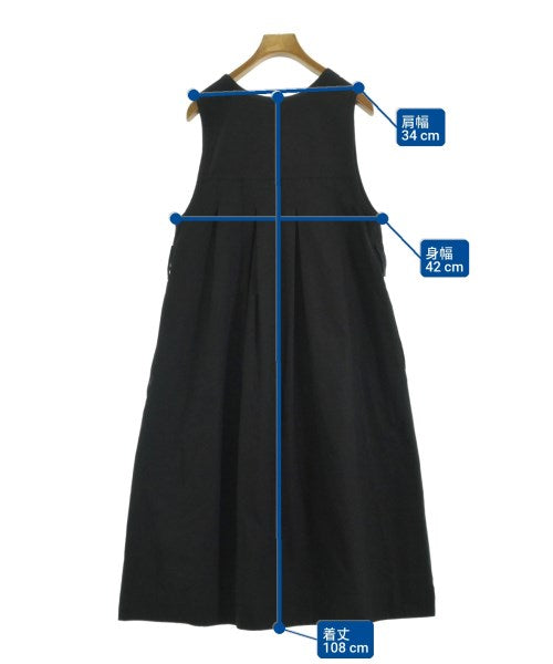 MHL. ชุดเดรส