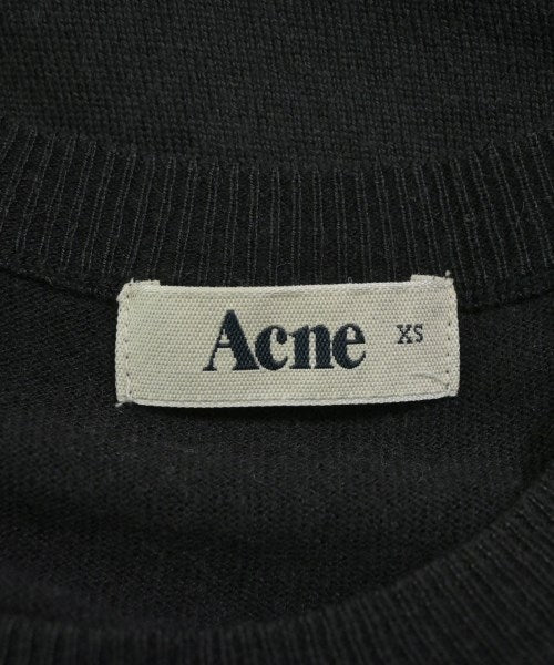 Acne เสื้อกันหนาว