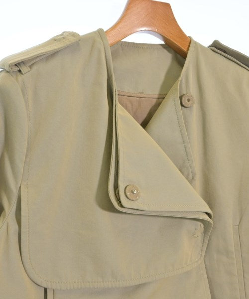Acne เสื้อกันฝน