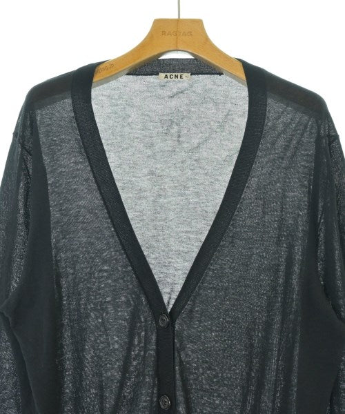 Acne เสื้อกันหนาว