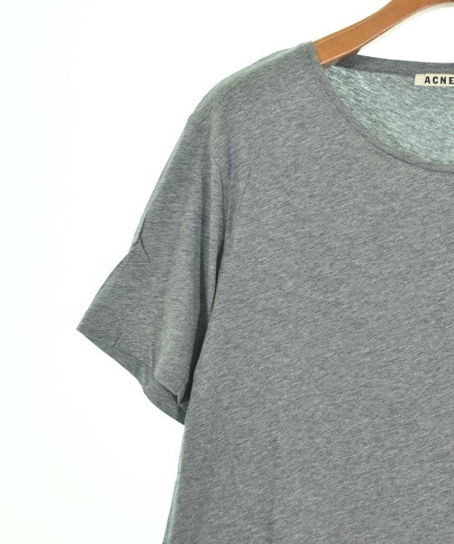 Acne เสื้อยืด/เสื้อท็อปส์