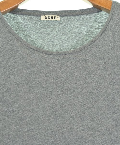 Acne เสื้อยืด/เสื้อท็อปส์