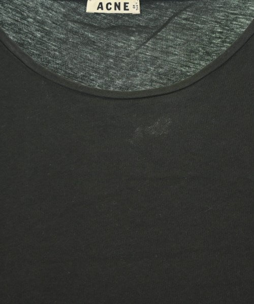 Acne เสื้อยืด/เสื้อท็อปส์