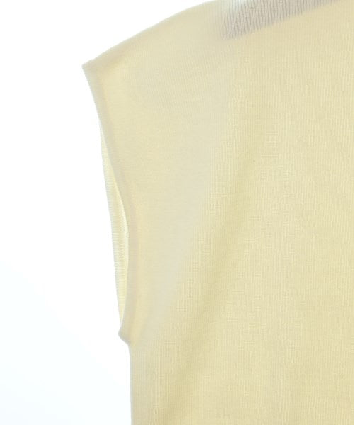 BEAMS HEART เสื้อแขนกุด