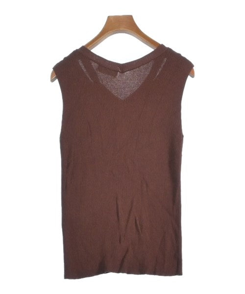 BEAMS HEART เสื้อแขนกุด