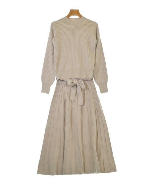 BEAMS HEART ชุดสูทแบบครบเซต (อื่นๆ)