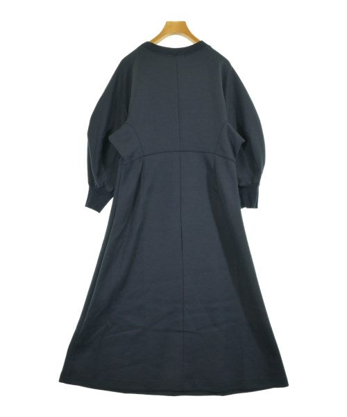 COLLAGE GALLARDAGALANTE ชุดเดรส