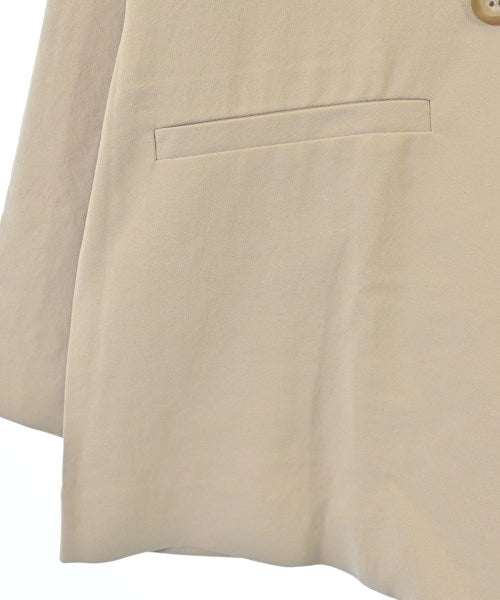 COLLAGE GALLARDAGALANTE แจ็คเก็ตไม่มีปก