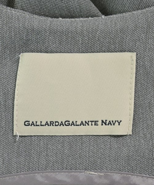 COLLAGE GALLARDAGALANTE เสื้อกั๊ก