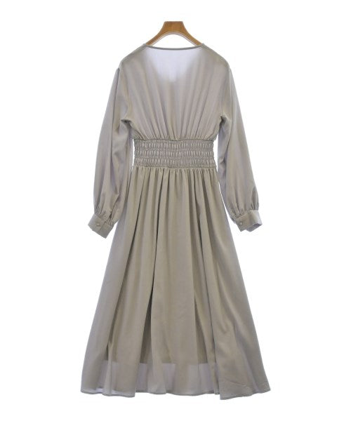 N. Natural Beauty Basic ชุดเดรส