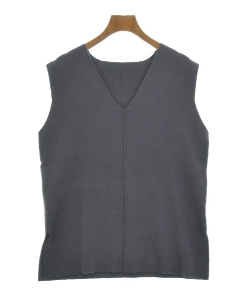 N. Natural Beauty Basic เสื้อแขนกุด
