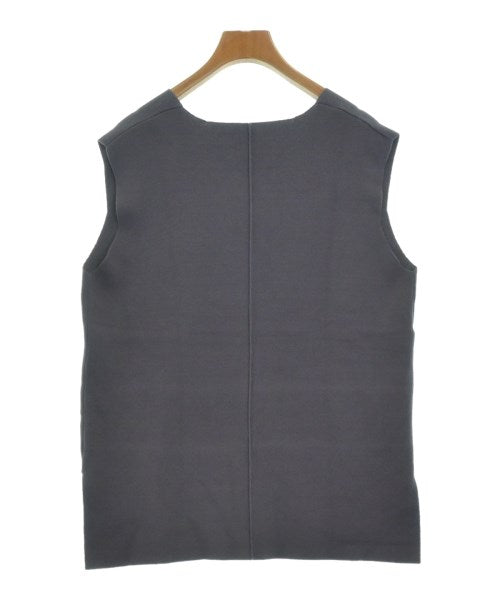 N. Natural Beauty Basic เสื้อแขนกุด