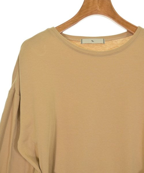 N. Natural Beauty Basic เสื้อยืด/เสื้อท็อปส์