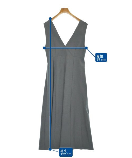 N. Natural Beauty Basic ชุดเดรส