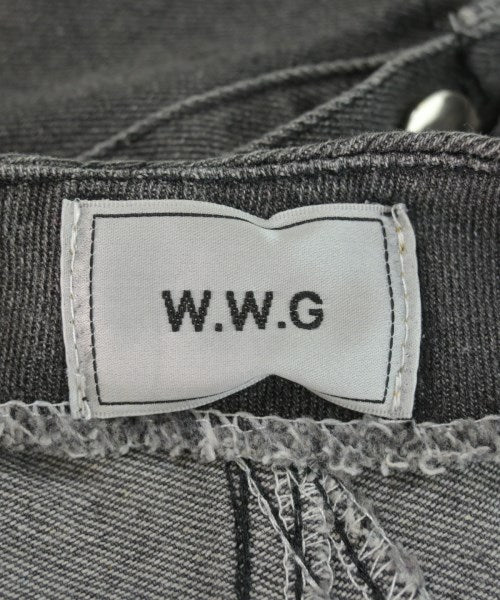 WHO'S WHO GALLERY เสื้อกั๊ก