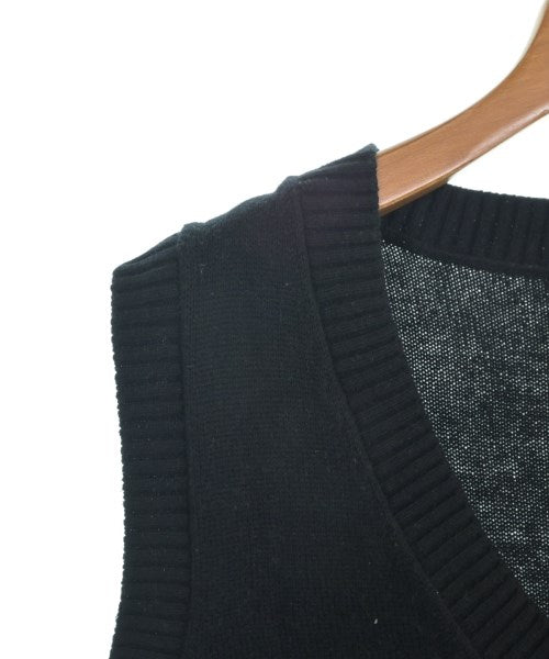 To b. by agnes b เสื้อกั๊ก