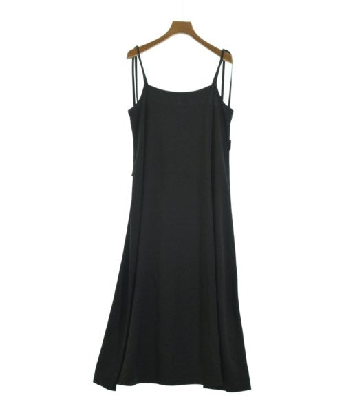 To b. by agnes b ชุดเดรส