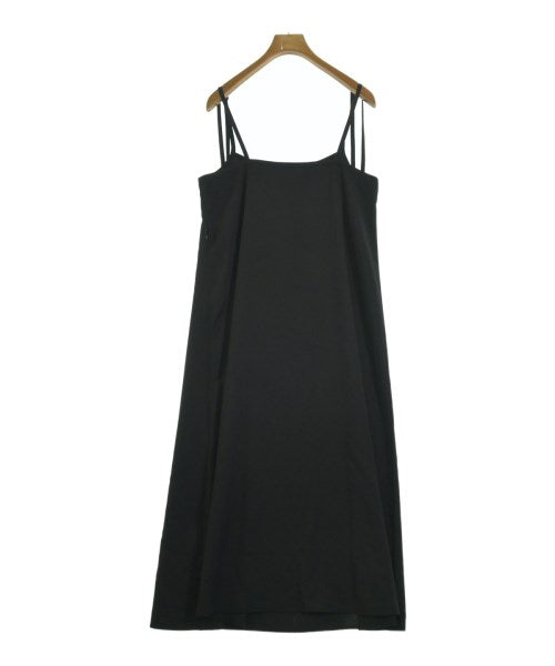 To b. by agnes b ชุดเดรส