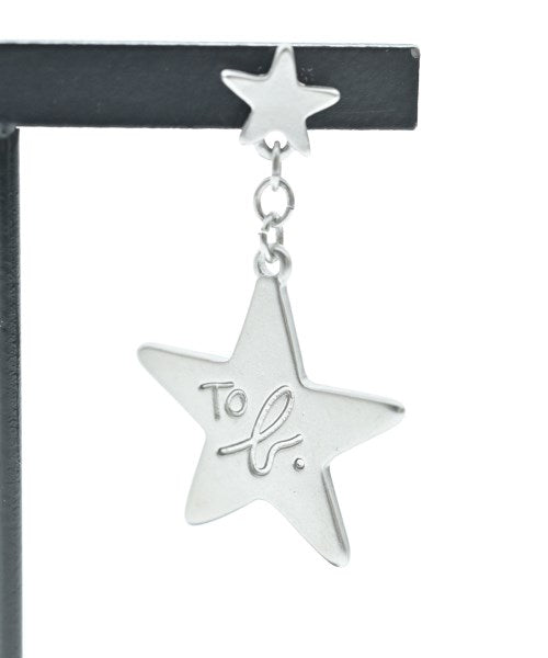 To b. by agnes b เจาะ