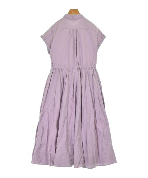 To b. by agnes b เดรสที่เป็นเสื้อเชิ้ตตัวยาว