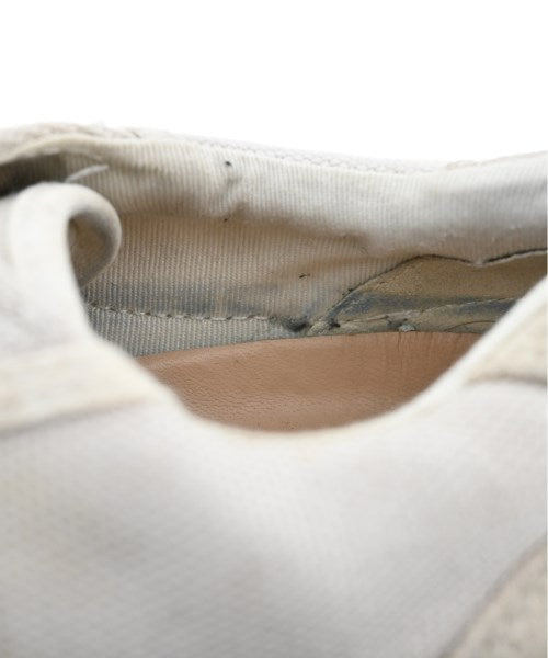 clarks รองเท้าผ้าใบ