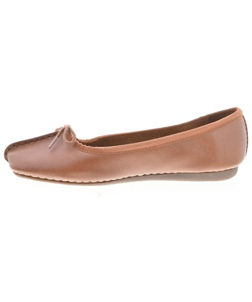 clarks รองเท้าส้นสูง