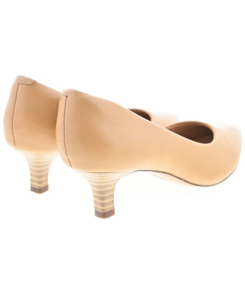 clarks รองเท้าส้นสูง