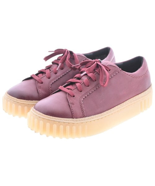 clarks รองเท้าผ้าใบ