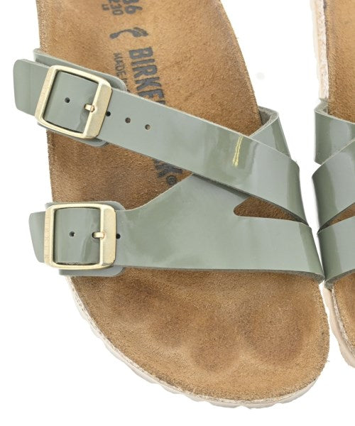 BIRKENSTOCK รองเท้าแตะ