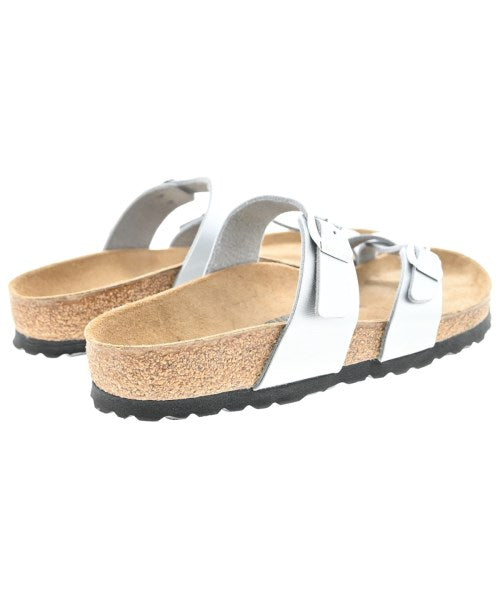 BIRKENSTOCK รองเท้าแตะ