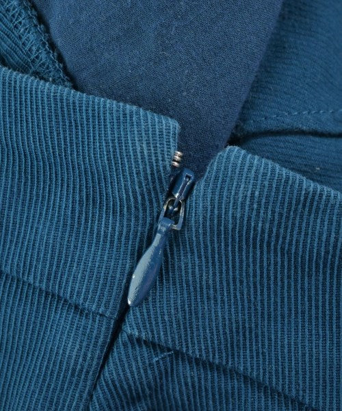 LACOSTE กระโปรงยาวถึงเข่า
