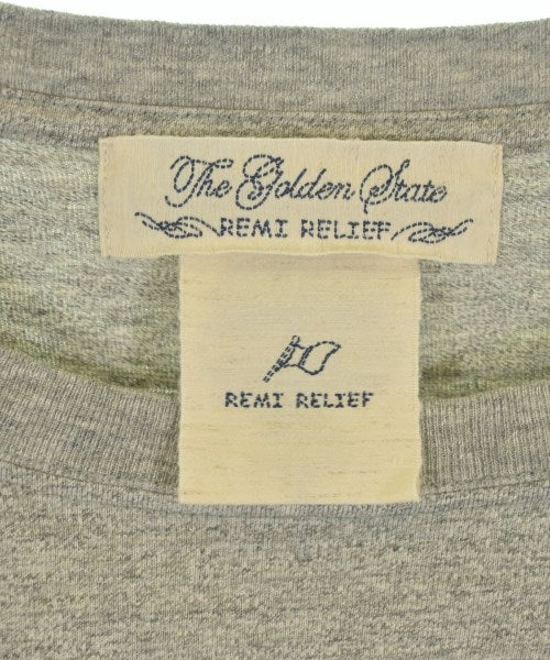 REMI RELIEF เสื้อยืด/เสื้อท็อปส์