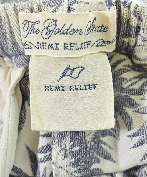 REMI RELIEF กางเกงขาสั้น